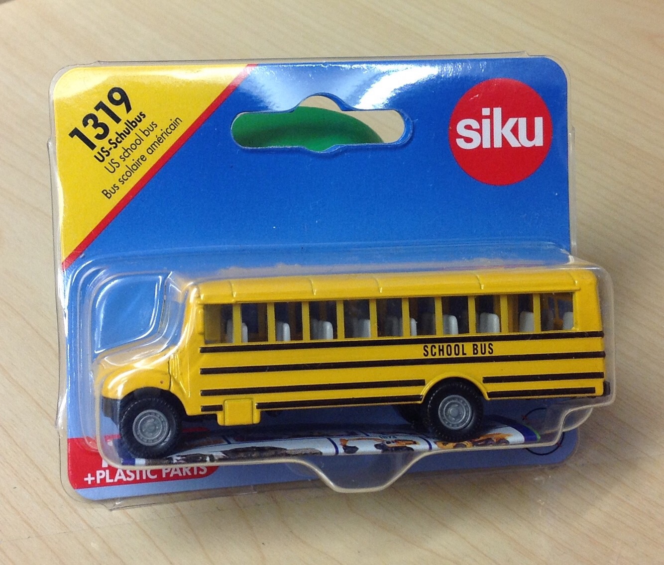 SIKU 1319 US School Bus